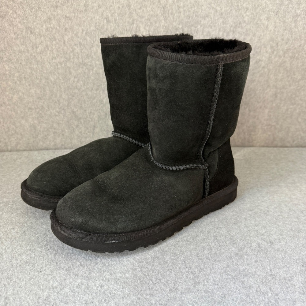 UGG Australia Classic Short Black Suede Leather Winter Boots Slipon Women Size 7